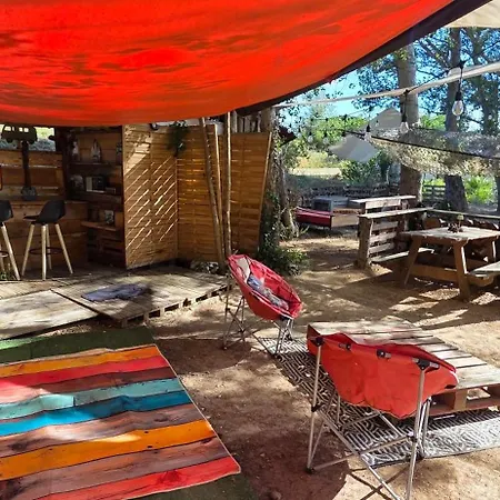Domloc Bed & Breakfast 4*